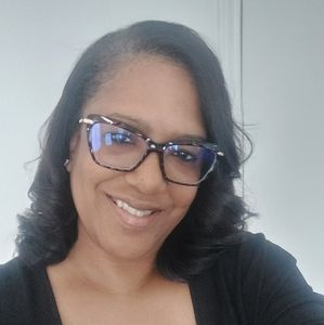 Meet your Posher, Titilayo